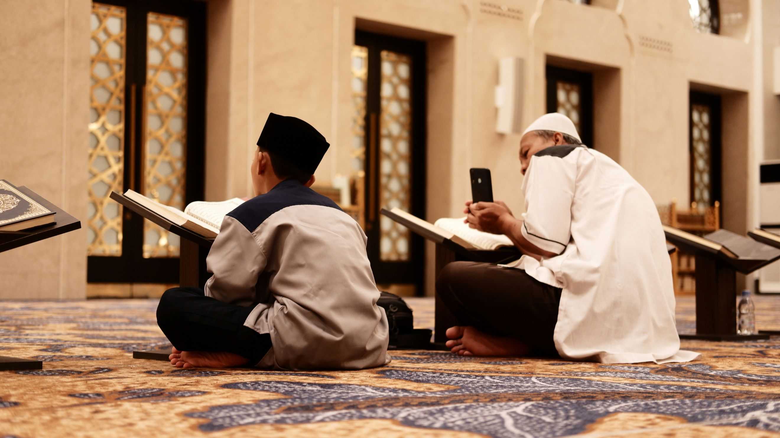 Ide Ngabuburit Positif agar Suasana Ramadan Lebih Bermakna